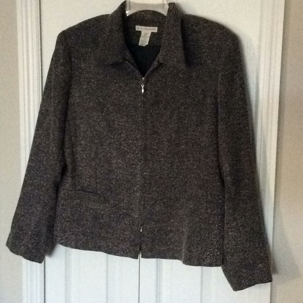 J. I London Fitted long-sleeved, zipper front jacket.